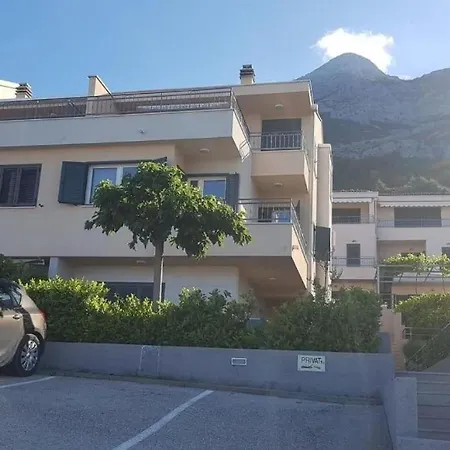 Aurea Apartment *